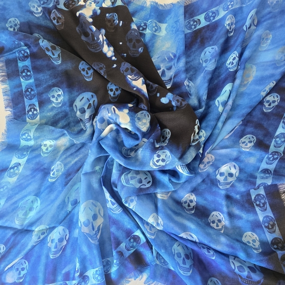 Alexander McQueen Skull Wool Large Scarf Blue Black - Picture 5 of 12
